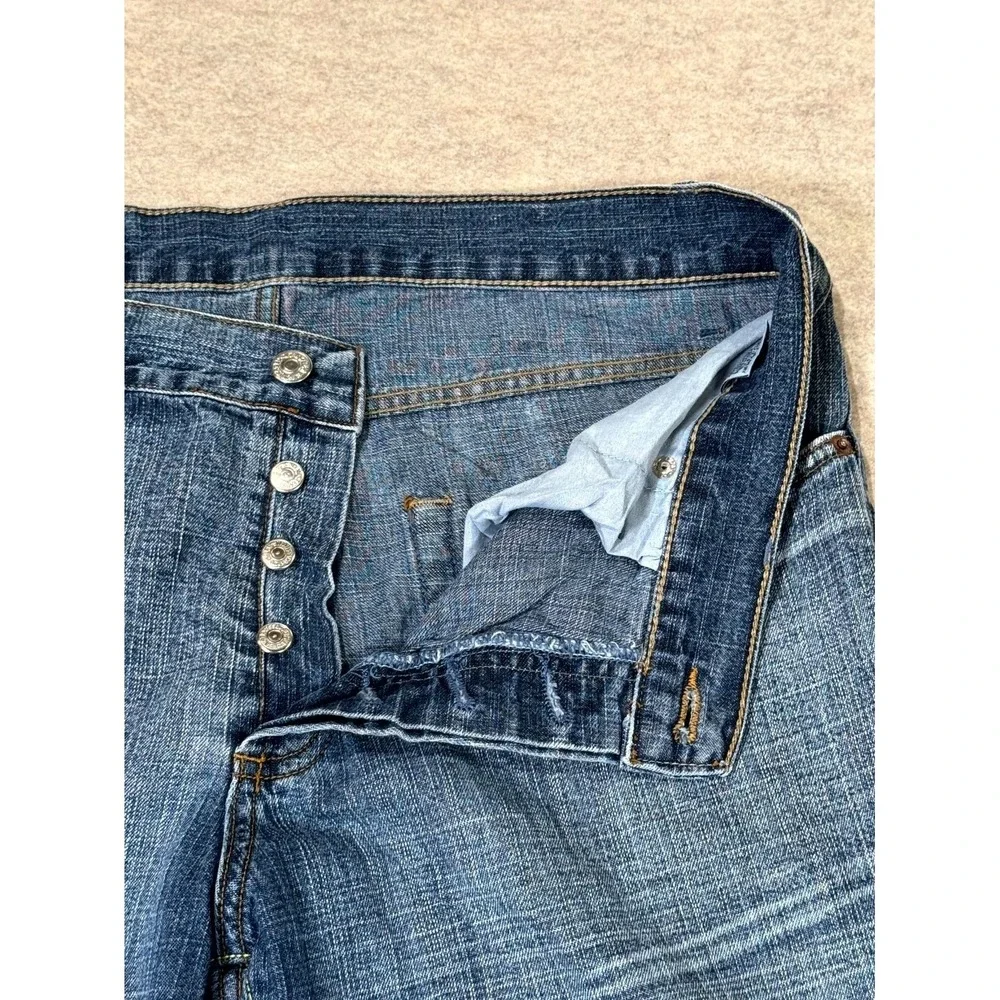 Levis 501 Straight Jeans Mens 36x32 Blue Denim Medium Wash‎ Mid Rise Button Fly